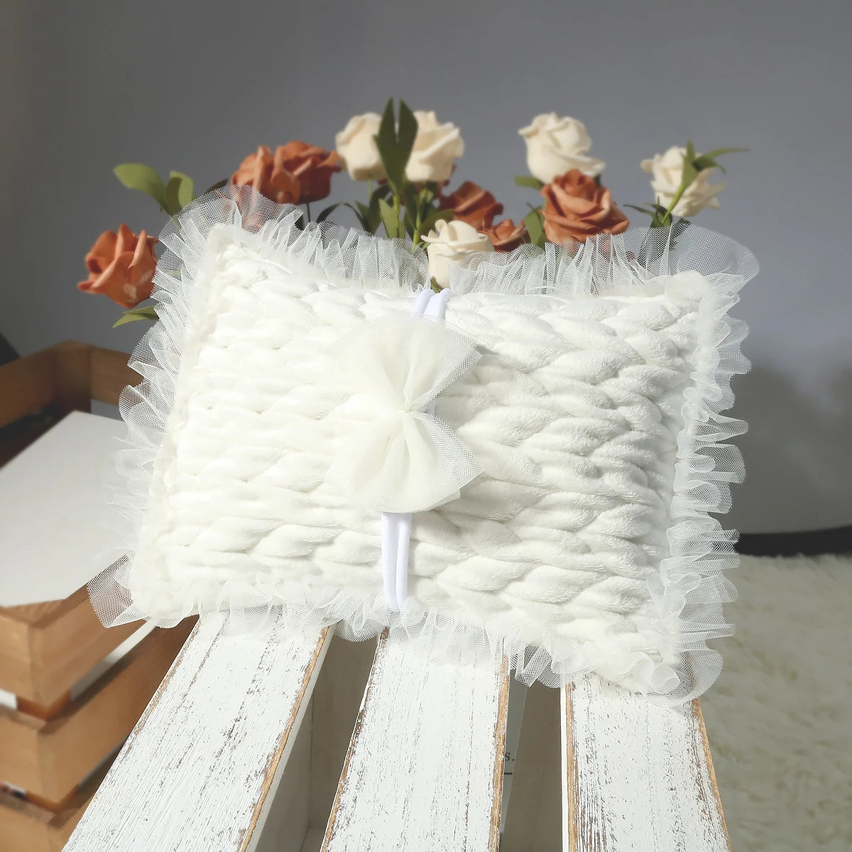 Tenue photo nouveau-né fille – Ensemble dentelle avec bandeau et oreiller