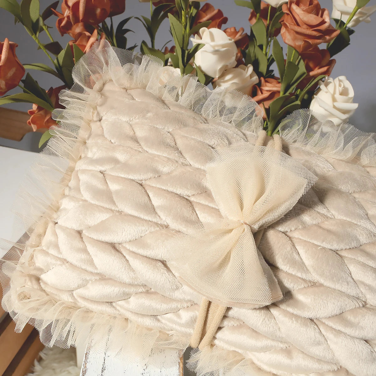 Tenue photo nouveau-né fille – Ensemble dentelle avec bandeau et oreiller