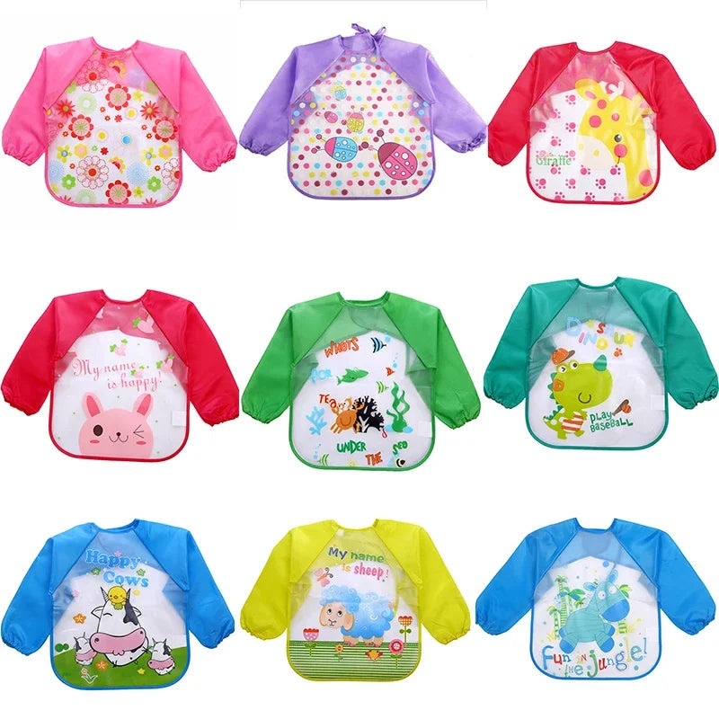 Bavoir bébé imperméable à manches longues – Pratique et ludique