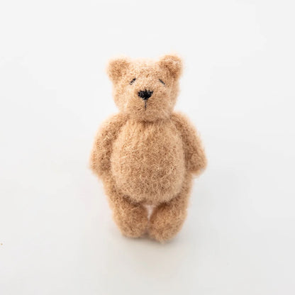 Ourson tricoté fait main – Accessoire photo nouveau-né en mohair
