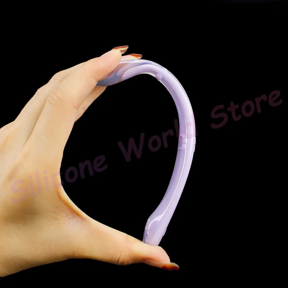 Cuillère bébé souple en silicone – Douce et sécurisée pour les premiers repas