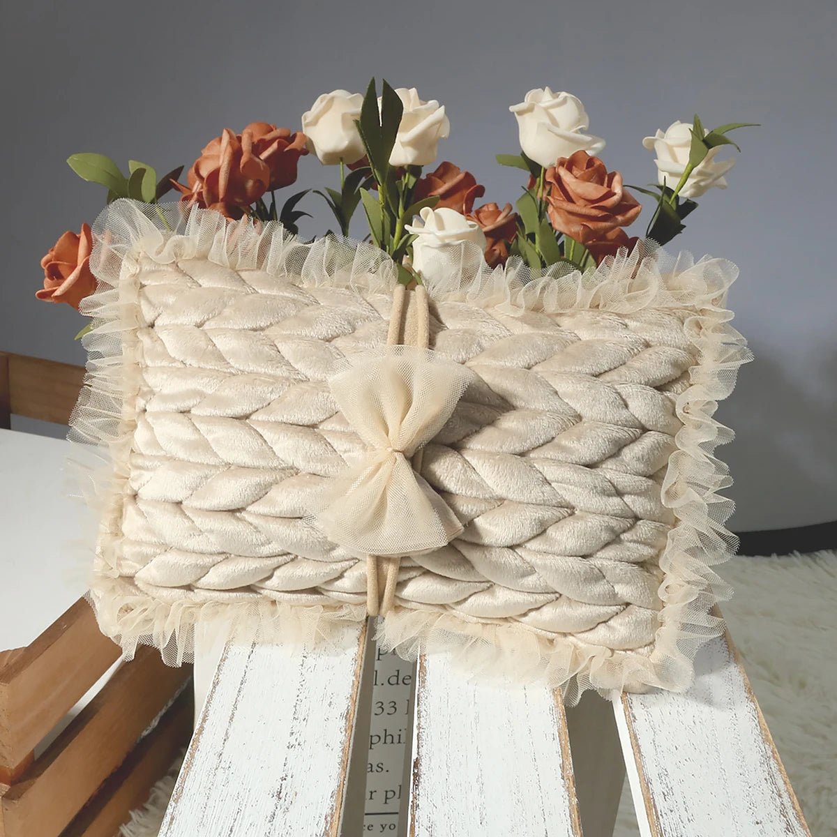 Tenue photo nouveau-né fille – Ensemble dentelle avec bandeau et oreiller